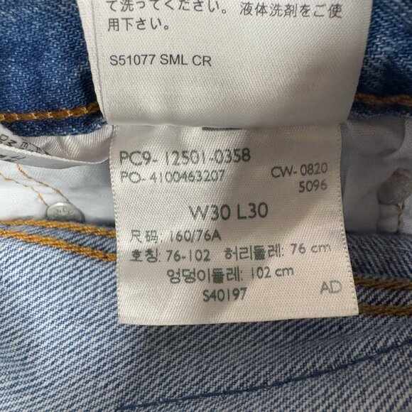 Levis Premium Jeans Womens 30x30 Medium Wash Original Fit 100% Cotton Button Fl - Picture 14 of 15
